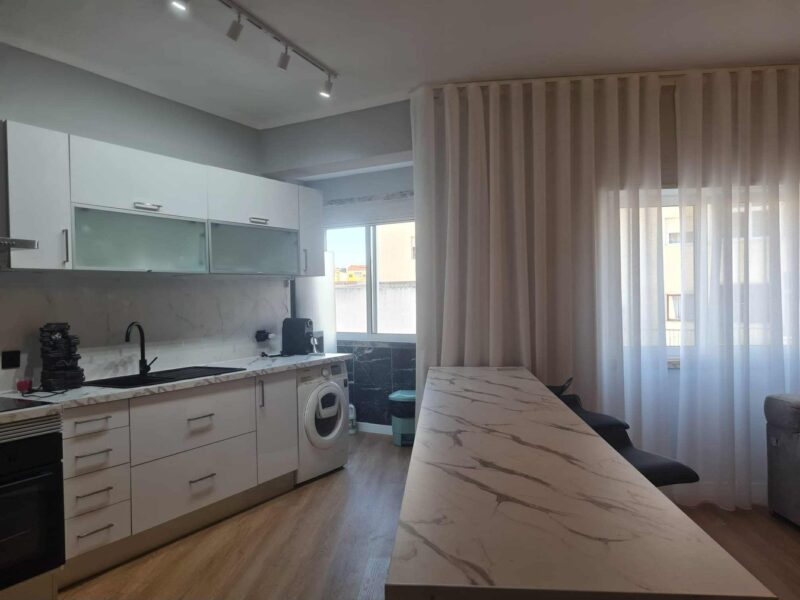 Apartamento na Zona de Mem Martins